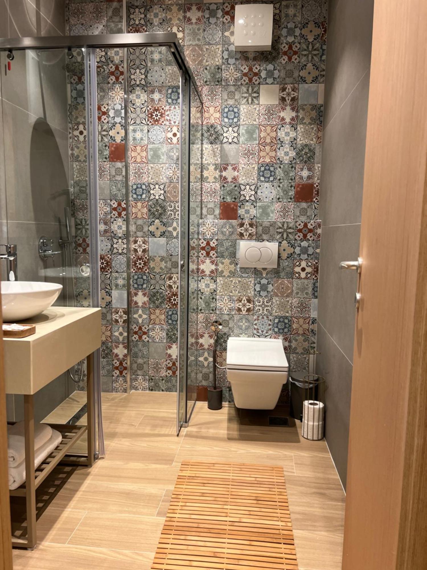 Coastline Luxury Apart Hotel Golem  Extérieur photo