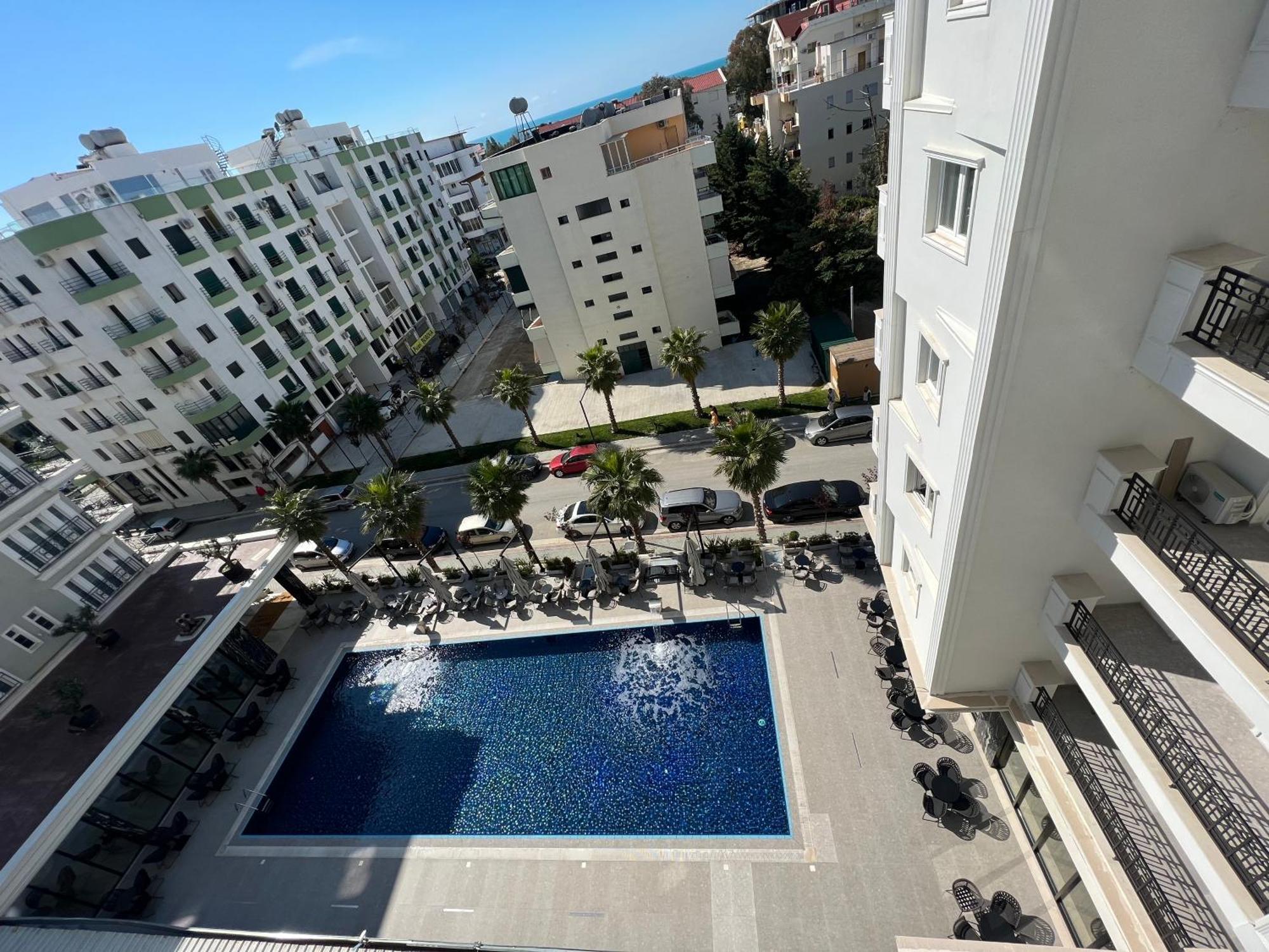 Coastline Luxury Apart Hotel Golem  Extérieur photo